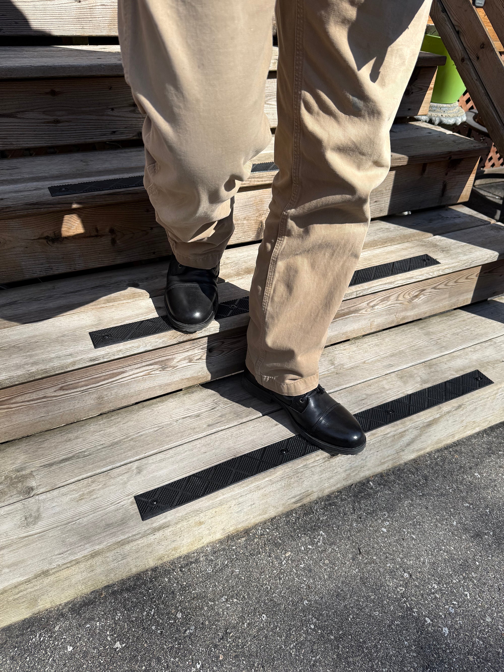 ComposiGrip Non slip stair strips